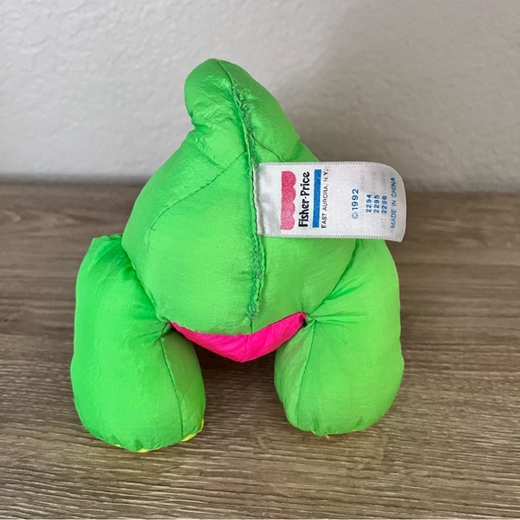 1992 Vintage Fisher Price PUFFALUMP Squeaks Dinosaur Plush 8” - Picture 9 of 11